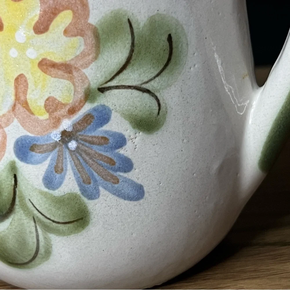 Louisville Stoneware Pottery Pitcher-Floral - Picture 11 of 12